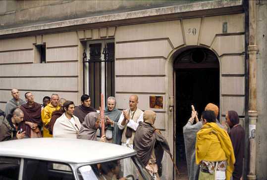 gal/Srila_Prabhupada_02/X048_SP_CT005_045.JPG