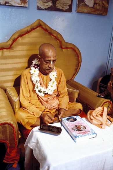 gal/Srila_Prabhupada_02/X051_SP_CT006_044.JPG