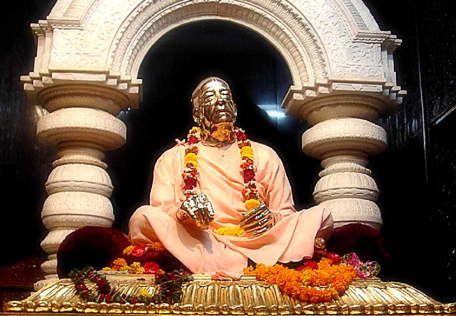 gal/Vrindavan_Dhama/SamadhiMurtiCloseUp.jpg